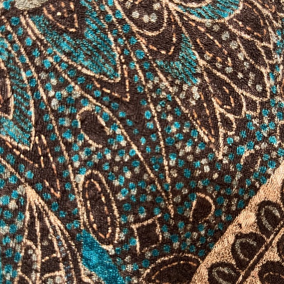 Fall Top with V-Neck - Picture 2 of 4